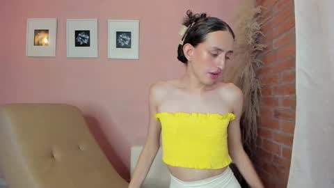 peach tyron online show from 01/14/25, 11:16