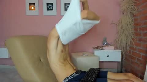 peach tyron online show from 01/15/25, 07:55