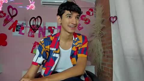 peach tyron online show from 02/14/25, 05:36