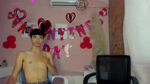 peach tyron online show from 02/15/25, 05:07