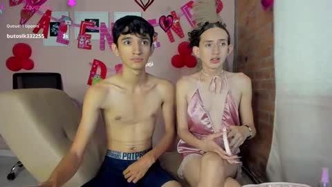 peach tyron online show from 02/18/25, 07:30