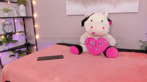 Briana online show from 11/28/25, 01:47