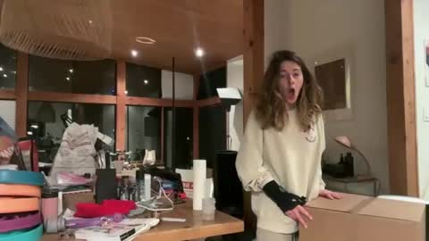 Effyyyyy online show from 10/24/25, 01:13