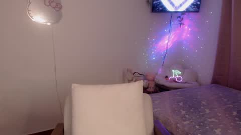 Snapshot of peacherry_ chatting on 02/05/25, 03:55 peacherry_ online show from 02/05/25, 03:55