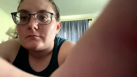 peachesbestfriend online show from 04/01/26, 04:59