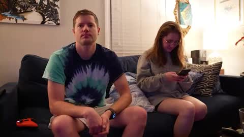 peachespunkins online show from 10/19/25, 02:23