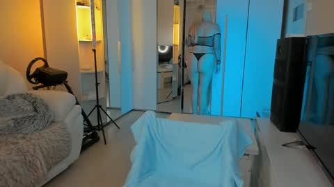 Snapshot of peachju1cy chatting on 01/19/25, 03:18 peachju1cy online show from 01/19/25, 03:18