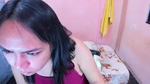Snapshot of peachperfect_ chatting on 04/25/26, 08:06 I dont demand tokens for as long as youre not requesting anything but that doesnt mean I dont need tokens.. I dont do free online show from 04/25/26, 08:06
