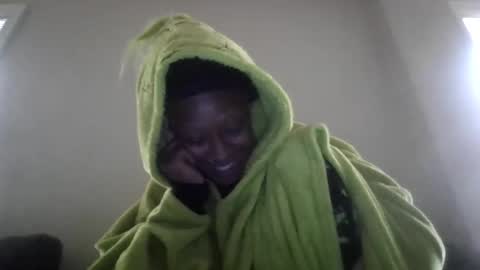 Peach online show from 11/15/25, 04:58