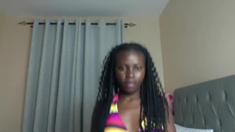 Snapshot of peachy_aura1 chatting on 07/16/26, 02:17 Aura online show from 07/16/26, 02:17