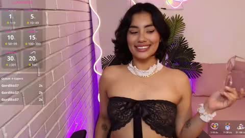 peachy_tay online show from 12/14/25, 07:29
