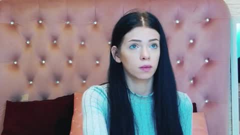 Snapshot of peachyella26 chatting on 02/13/26, 05:58 Ella online show from 02/13/26, 05:58