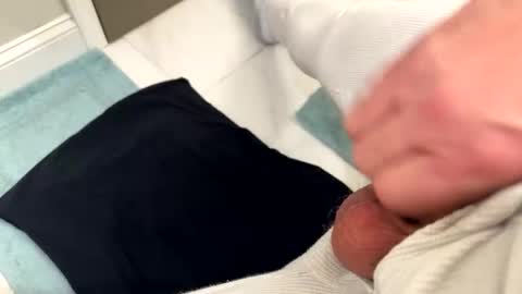 Snapshot of peakingondaddy chatting on 02/19/26, 07:43 peakingondaddy online show from 02/19/26, 07:43