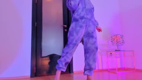 Snapshot of peanaughty chatting on 02/10/26, 06:06 Kate online show from 02/10/26, 06:06