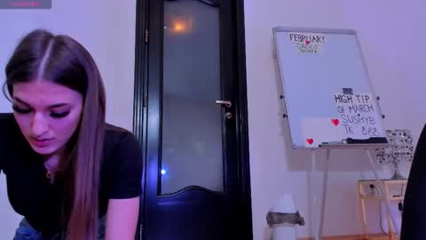 Snapshot of peanaughty chatting on 03/03/26, 11:16 Kate online show from 03/03/26, 11:16