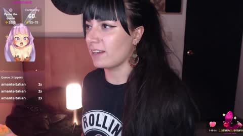 Pearl online show from 12/17/24, 11:16