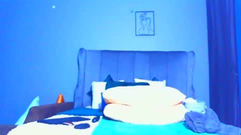 Snapshot of pearlblu38 chatting on 04/20/26, 09:27 Pearl online show from 04/20/26, 09:27