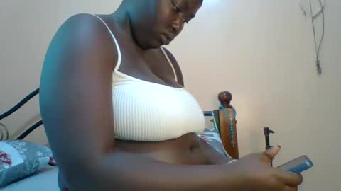 Snapshot of pearls997 chatting on 12/03/24, 12:59 pearls997 online show from 12/03/24, 12:59