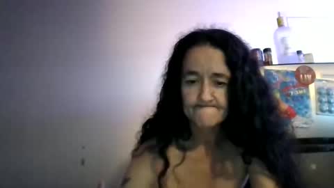 Snapshot of pebblezmeowkitty733247 chatting on 05/06/26, 02:19 pebblezmeowkitty online show from 05/06/26, 02:19