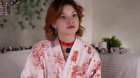 Lily online show from 11/01/25, 12:34