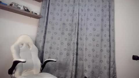 Pedro online show from 12/18/25, 02:06