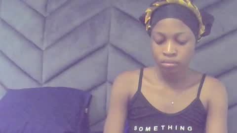 Snapshot of peetyface chatting on 09/22/25, 01:24 Lizzy online show from 09/22/25, 01:24