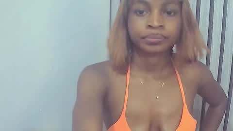 Snapshot of peetyface chatting on 10/09/25, 01:53 Lizzy online show from 10/09/25, 01:53