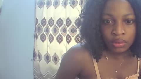 Snapshot of peetyface chatting on 10/13/25, 11:43 Lizzy online show from 10/13/25, 11:43