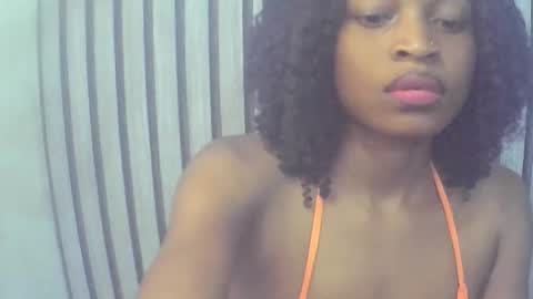 Snapshot of peetyface chatting on 11/24/25, 05:56 Lizzy online show from 11/24/25, 05:56