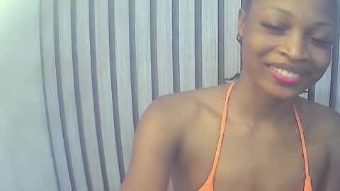 Snapshot of peetyface chatting on 11/26/25, 12:33 Lizzy online show from 11/26/25, 12:33