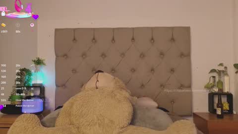 Snapshot of peisinoe_____ chatting on 03/04/26, 12:16 Kris online show from 03/04/26, 12:16