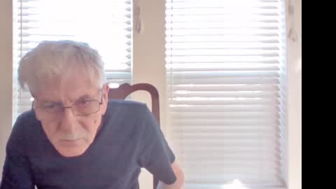 Snapshot of pem1650 chatting on 09/20/25, 05:36 pem1650 online show from 09/20/25, 05:36