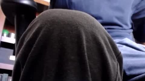 Snapshot of pem1650 chatting on 10/07/25, 06:27 pem1650 online show from 10/07/25, 06:27