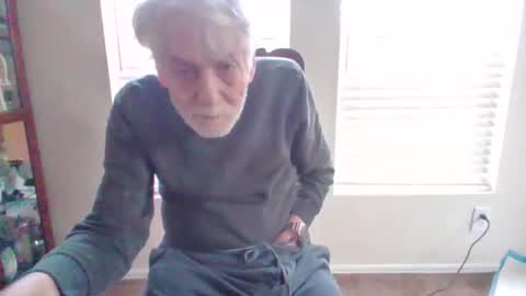 Snapshot of pem1650 chatting on 10/18/25, 04:41 pem1650 online show from 10/18/25, 04:41