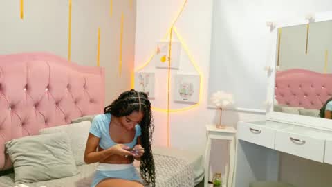 Snapshot of peneelopeecute chatting on 06/25/26, 05:12 peneelopeecute online show from 06/25/26, 05:12