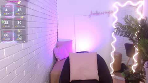 penelope online show from 10/25/25, 04:35