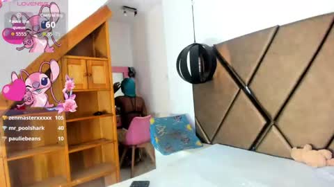 Snapshot of penelopeguzman__ chatting on 06/20/26, 02:09 Sweet Penelope online show from 06/20/26, 02:09