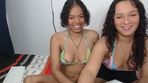 penelopeh_ online show from 10/17/25, 01:09