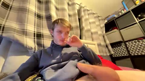 Penguin online show from 12/20/25, 11:01