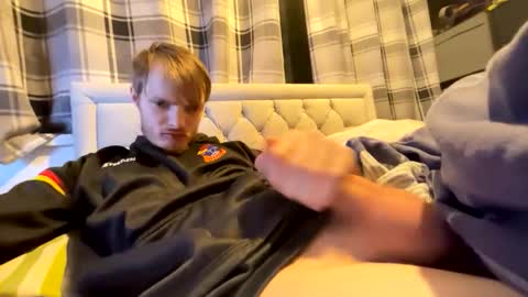 Penguin online show from 02/13/26, 11:12