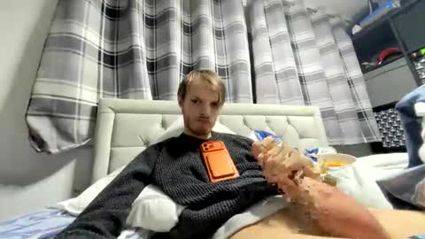 Penguin online show from 04/10/26, 07:40