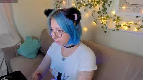 penny online show from 09/10/25, 03:06