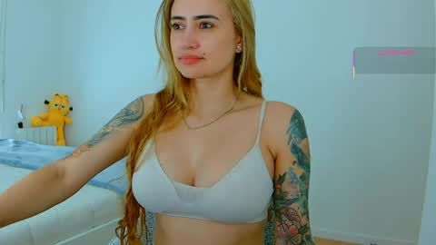 Hi Im Penelope  better vibrations  1111 online show from 06/01/26, 09:44