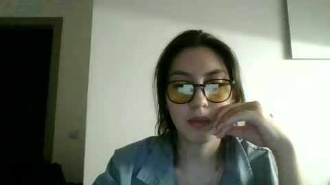 Snapshot of peony_a chatting on 06/27/26, 10:26 peony a online show from 06/27/26, 10:26