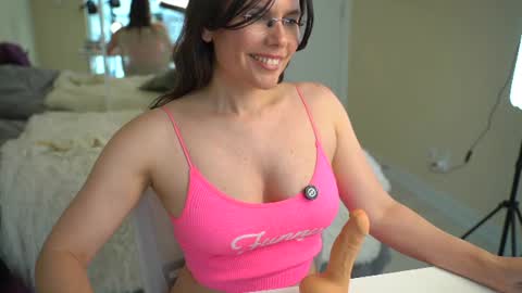 Snapshot of pepina_hot chatting on 07/02/26, 09:32 pepina_hot online show from 07/02/26, 09:32