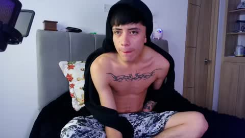 Snapshot of perceo09 chatting on 01/05/25, 07:07 first anal video in bio we are lucy and perceo follow us online show from 01/05/25, 07:07