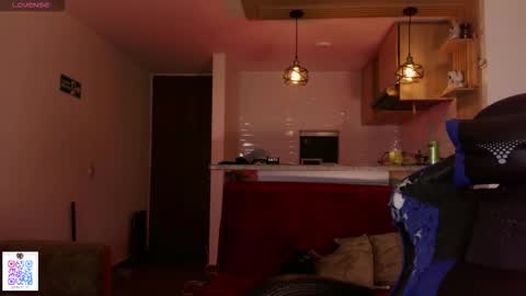 Snapshot of perceo09 chatting on 10/03/25, 04:20 first anal video in bio we are lucy and perceo follow us online show from 10/03/25, 04:20