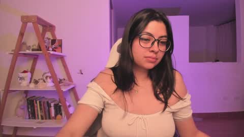 Sarah Ana Banana online show from 02/06/25, 05:46