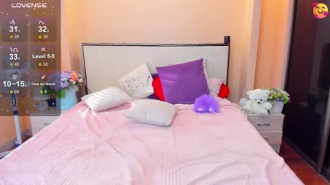 Julia online show from 01/23/25, 05:13