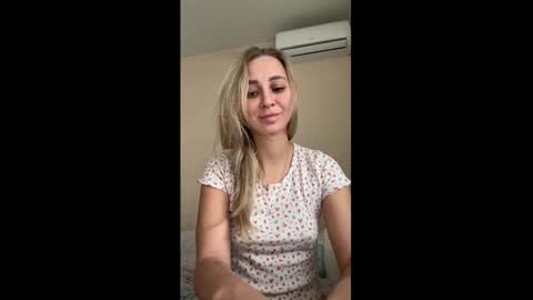 Julia online show from 11/14/25, 04:33